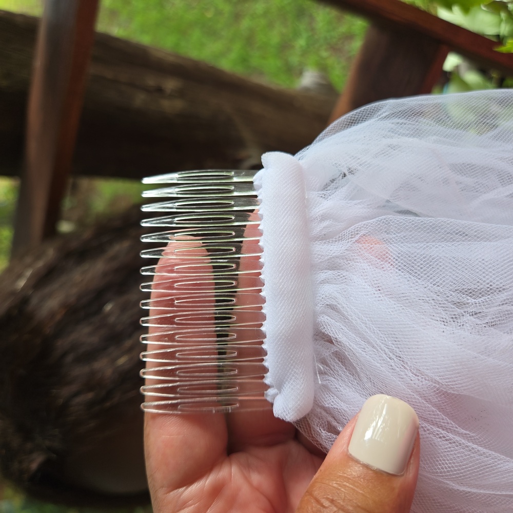 White Trailing Extra-long Tulle Veil - Picture 4 of 11